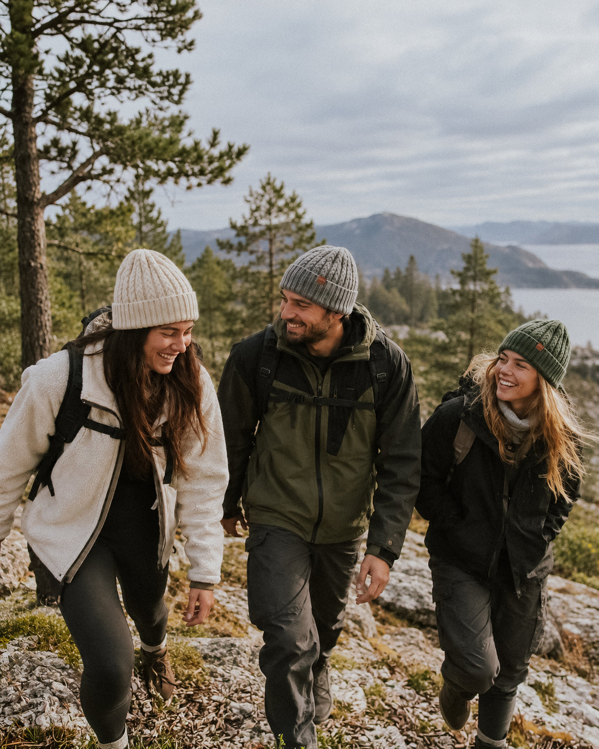 GoWith Unisex Alpaka Yünlü Katlamalı Saç Örgü Bere