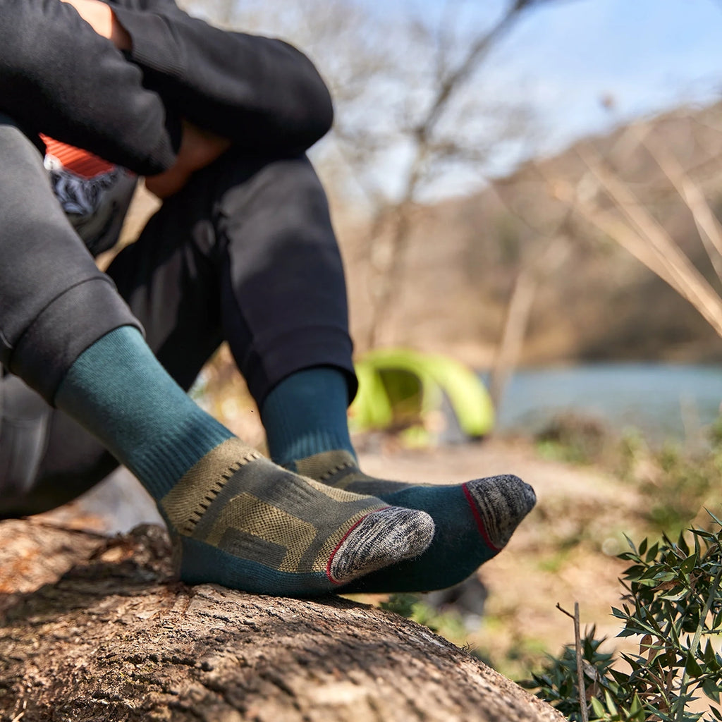 Yünlü Taban Altı Havlulu Dikişsiz Hiking Çorabı 3592